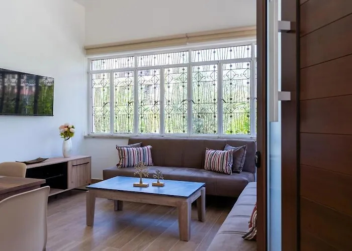 Апартаменты Verdant 1-bedroom In *