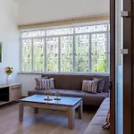 Appartamento Verdant 1-bedroom In *