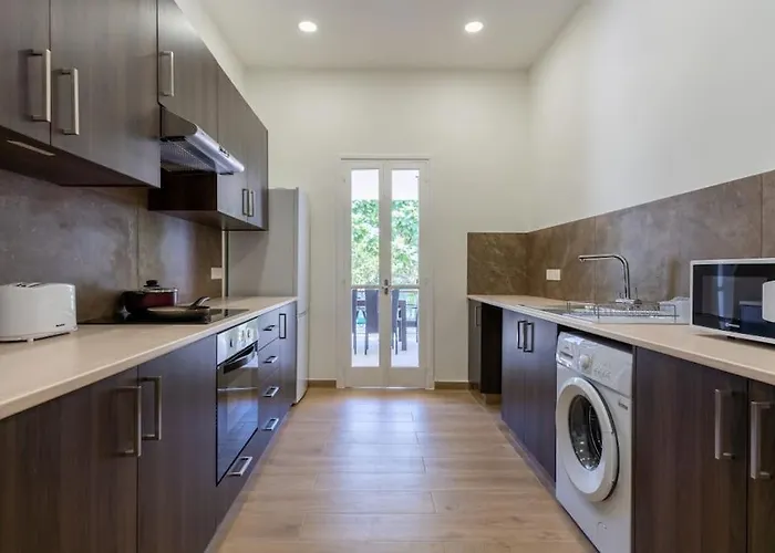 Verdant 1-bedroom In